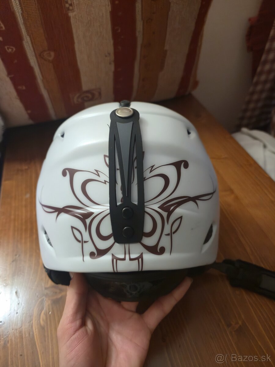 Damska lyziarska prilba M