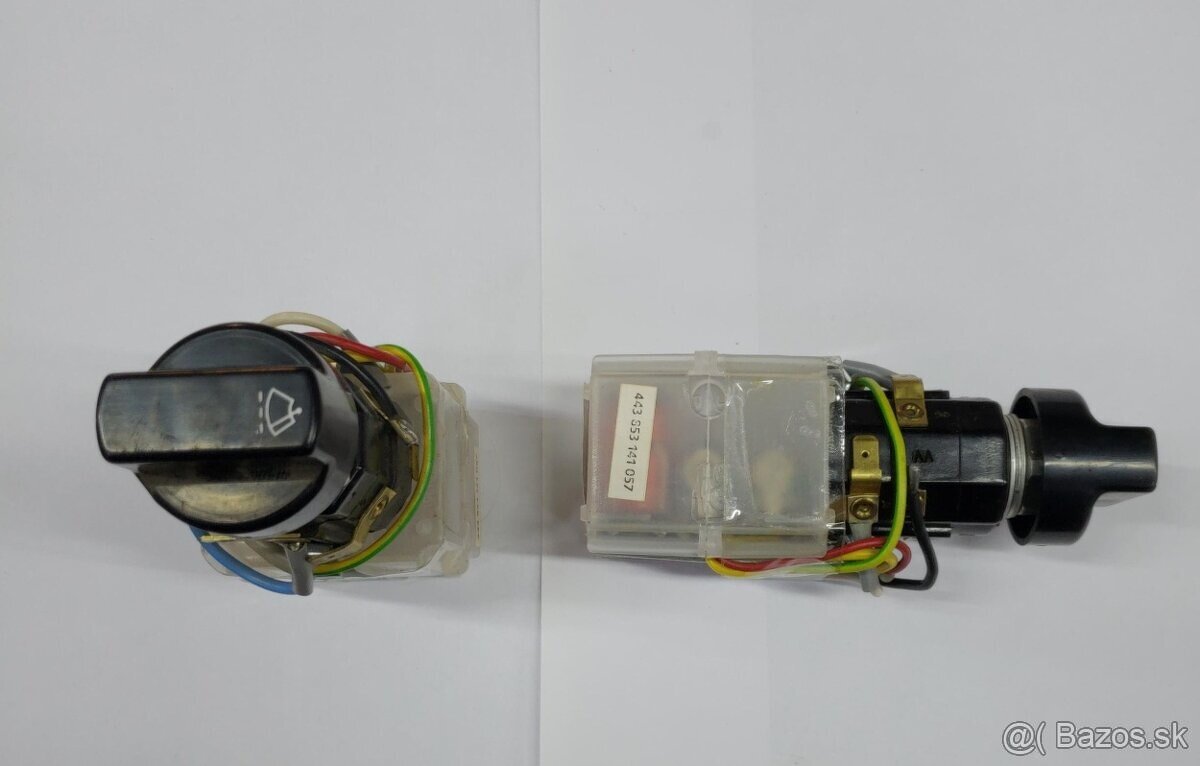 Spínač predného stierača na Zetor