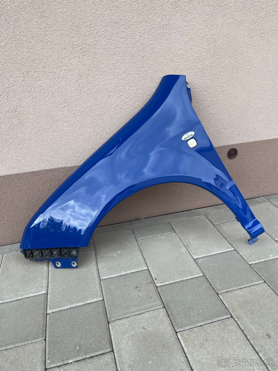 Predny blatnik Škoda Fabia 1 modra 4590