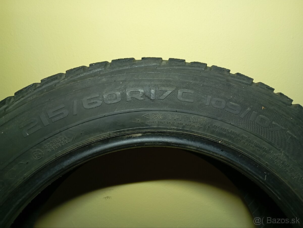 215/60R17 109/107T