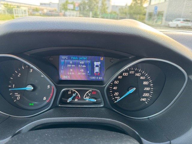 Predám Ford Focus 2.0 TDCi Titanium
