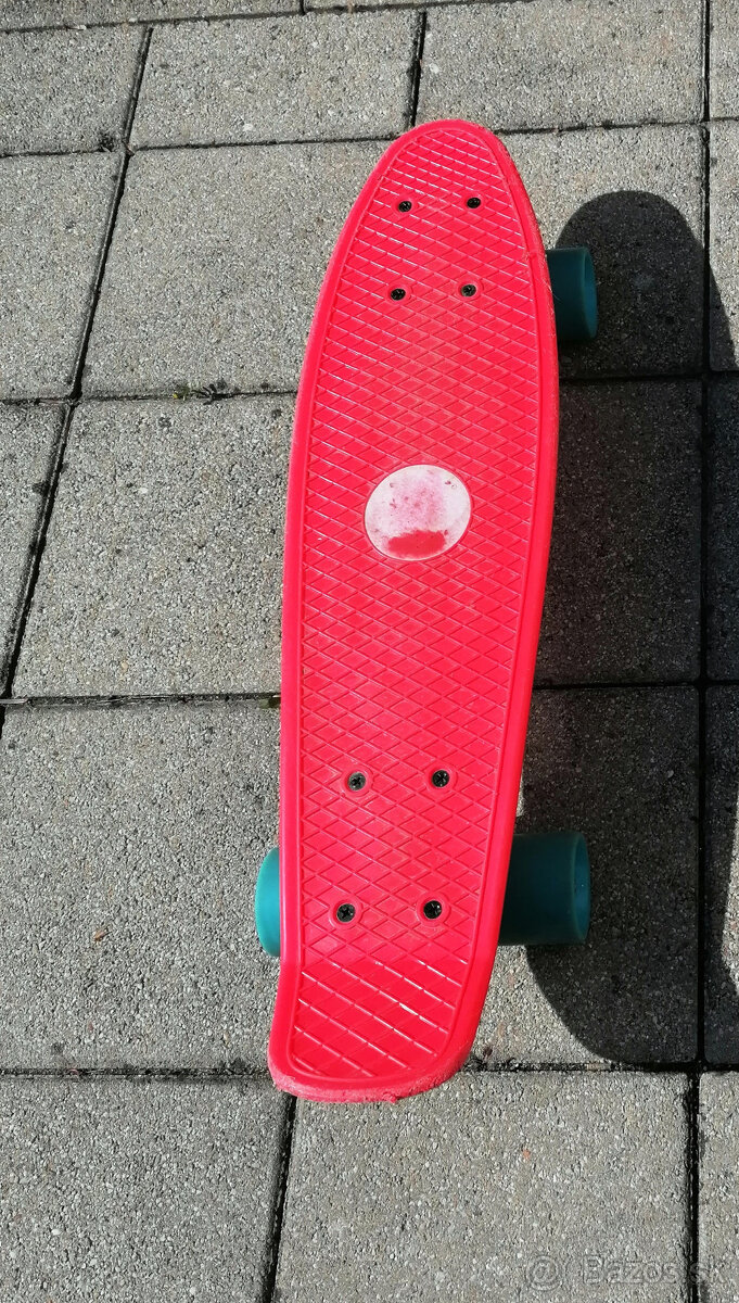 Predám penny board - červený