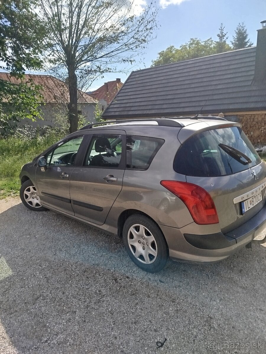 Predám auto peugeot