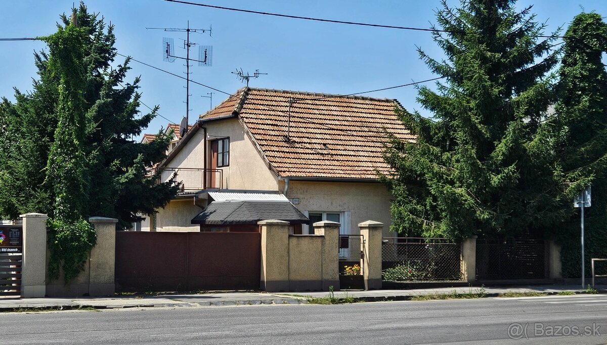 3-izbový podkrovný RD v Nových Zámkoch