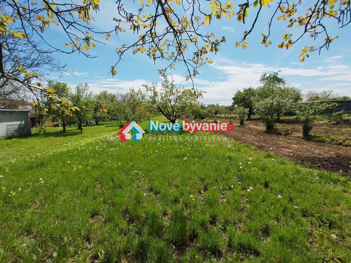 Predaj, pozemok - Levice (025-14-MAHA)