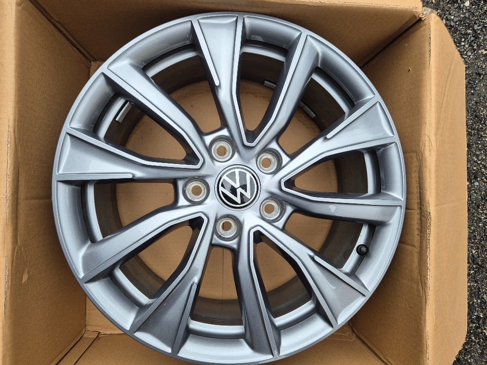 Kované disky R18 Volkswagen t7 Multivan šedé