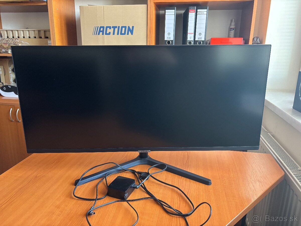 Samsung ViewFinity S34C500GAU – 34" UltraWide QHD monitor