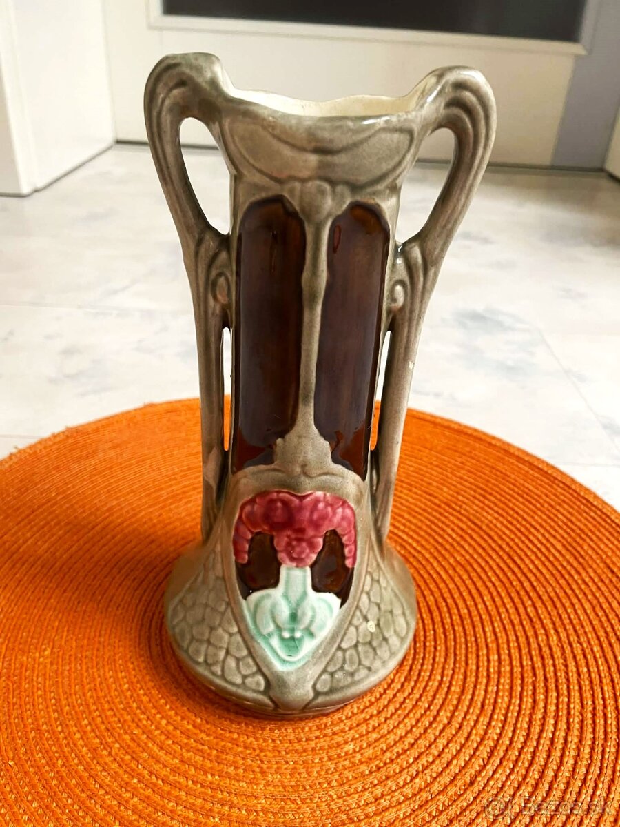 Stará váza - majolika