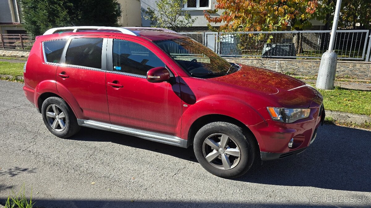 Predám Mitsubishi Outlander.