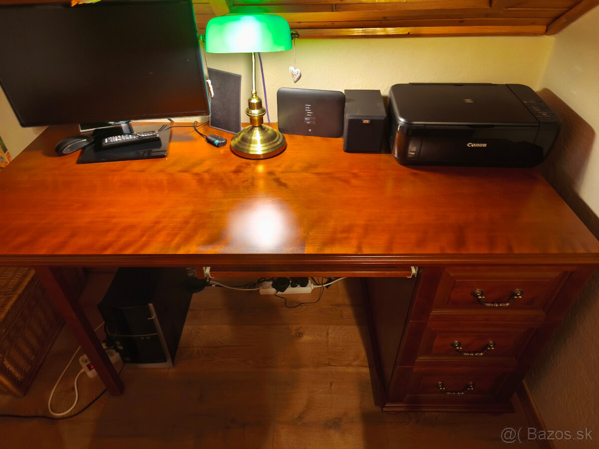 Kancelársky stôl so stoličkou  - spolu za 150€
