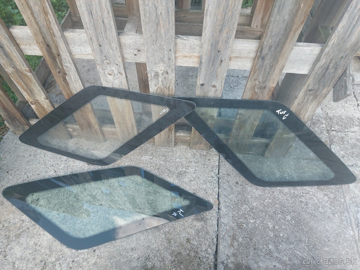 Škoda Felcia combi sklo