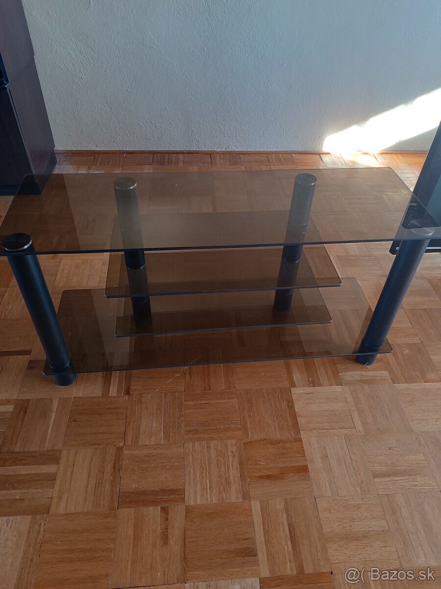TV stolík