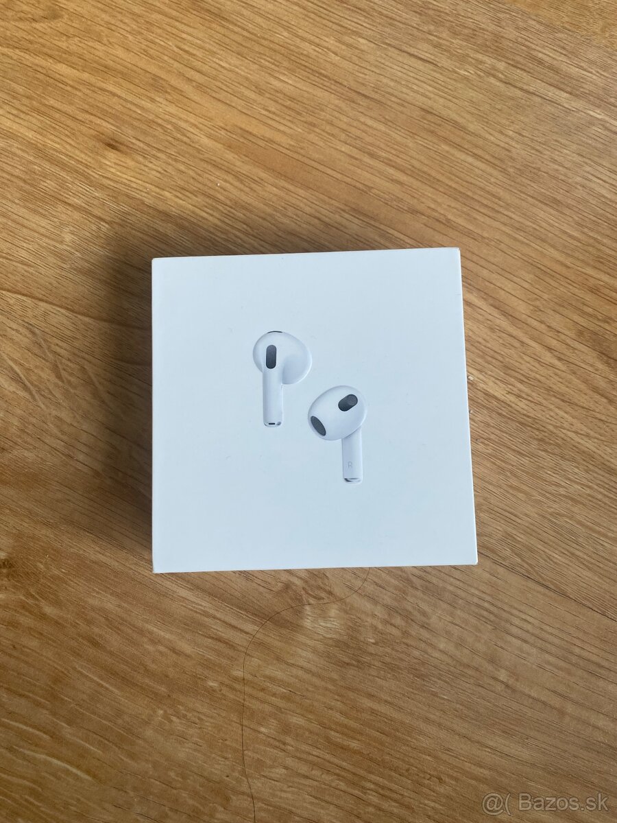 AirPods 2021