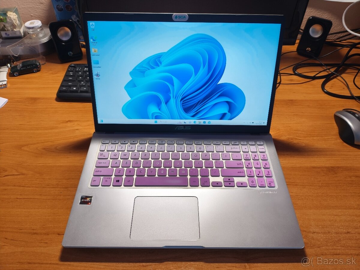 ASUS 15 Transparent Silver