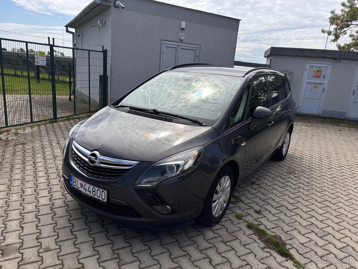Opel Zafira Tourer
