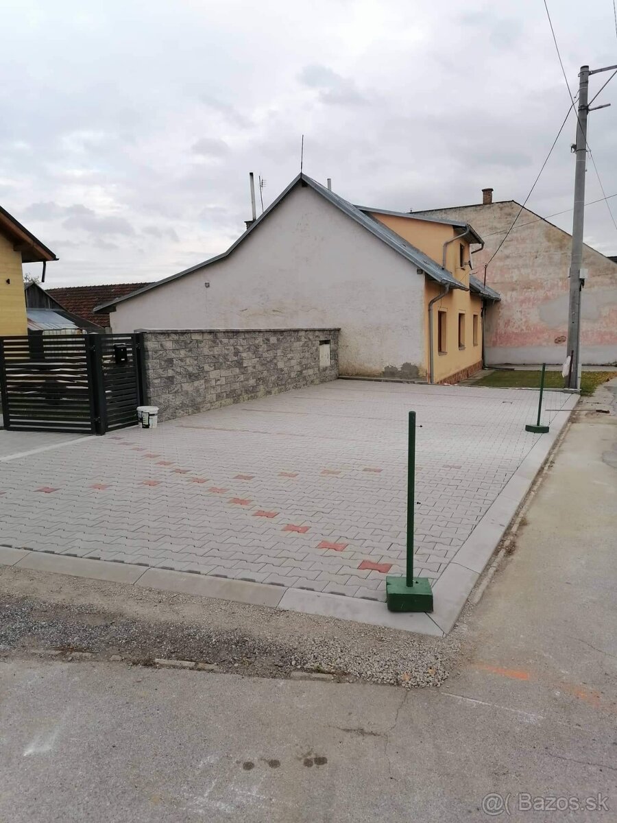 Pokládka zámkovej dlažby