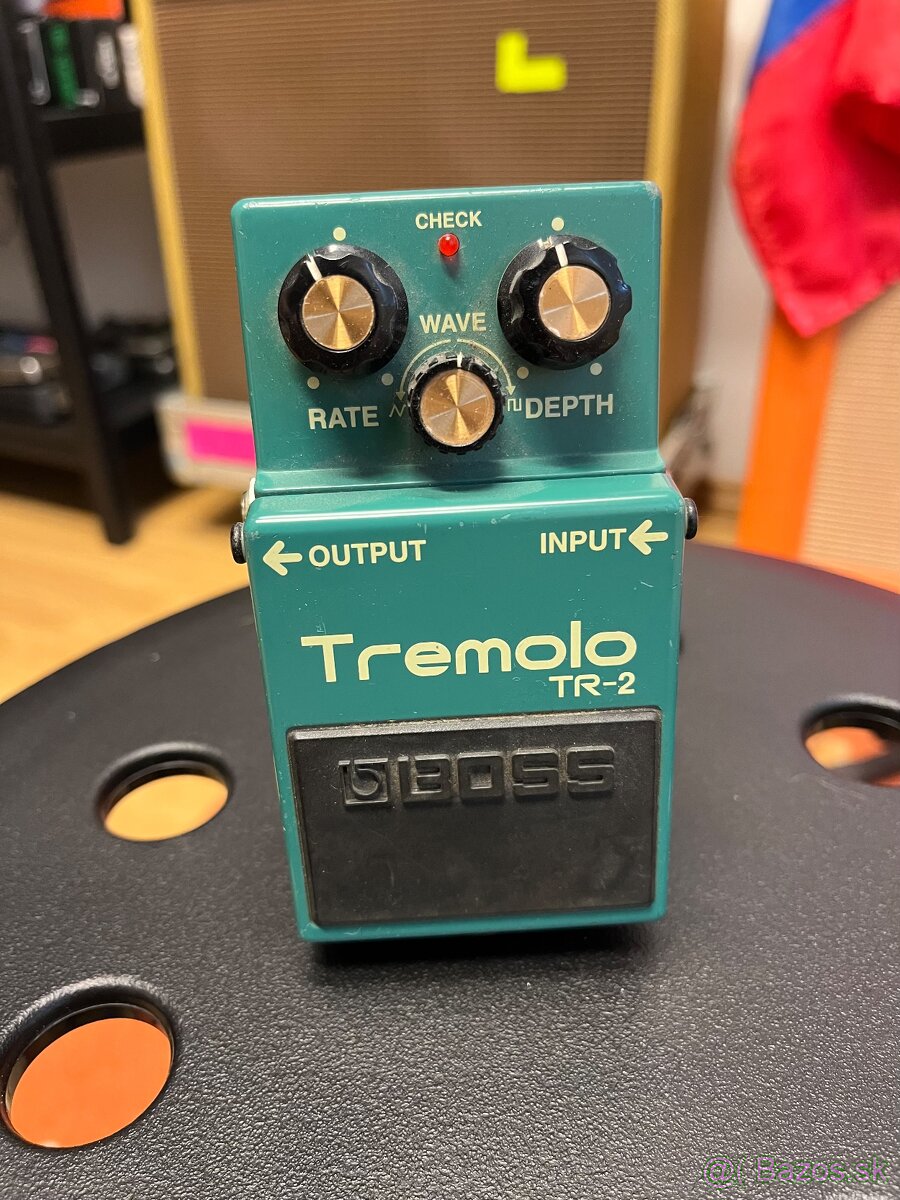 BOSS TR2 Tremolo