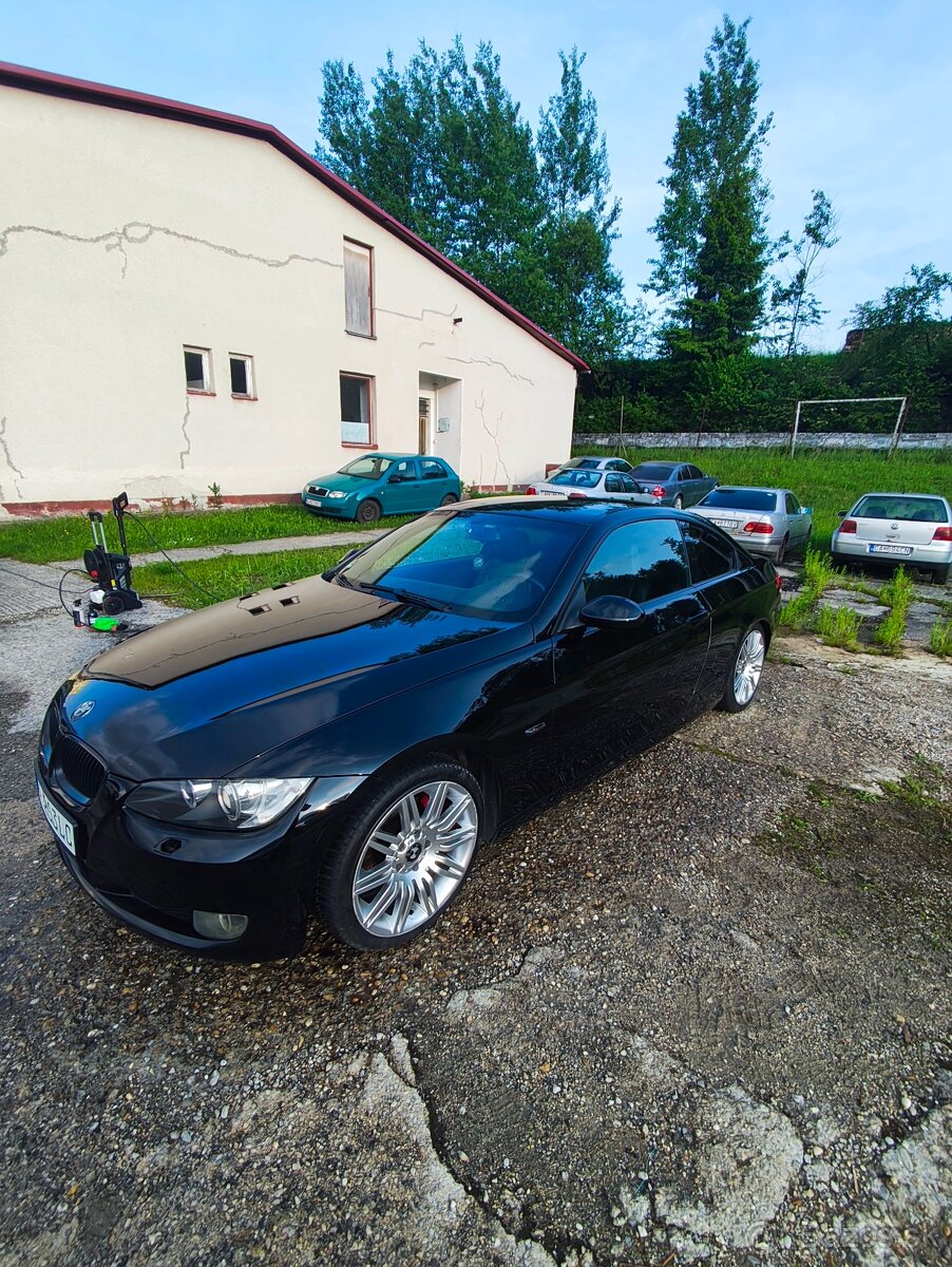 Bmw e92 320i coupe