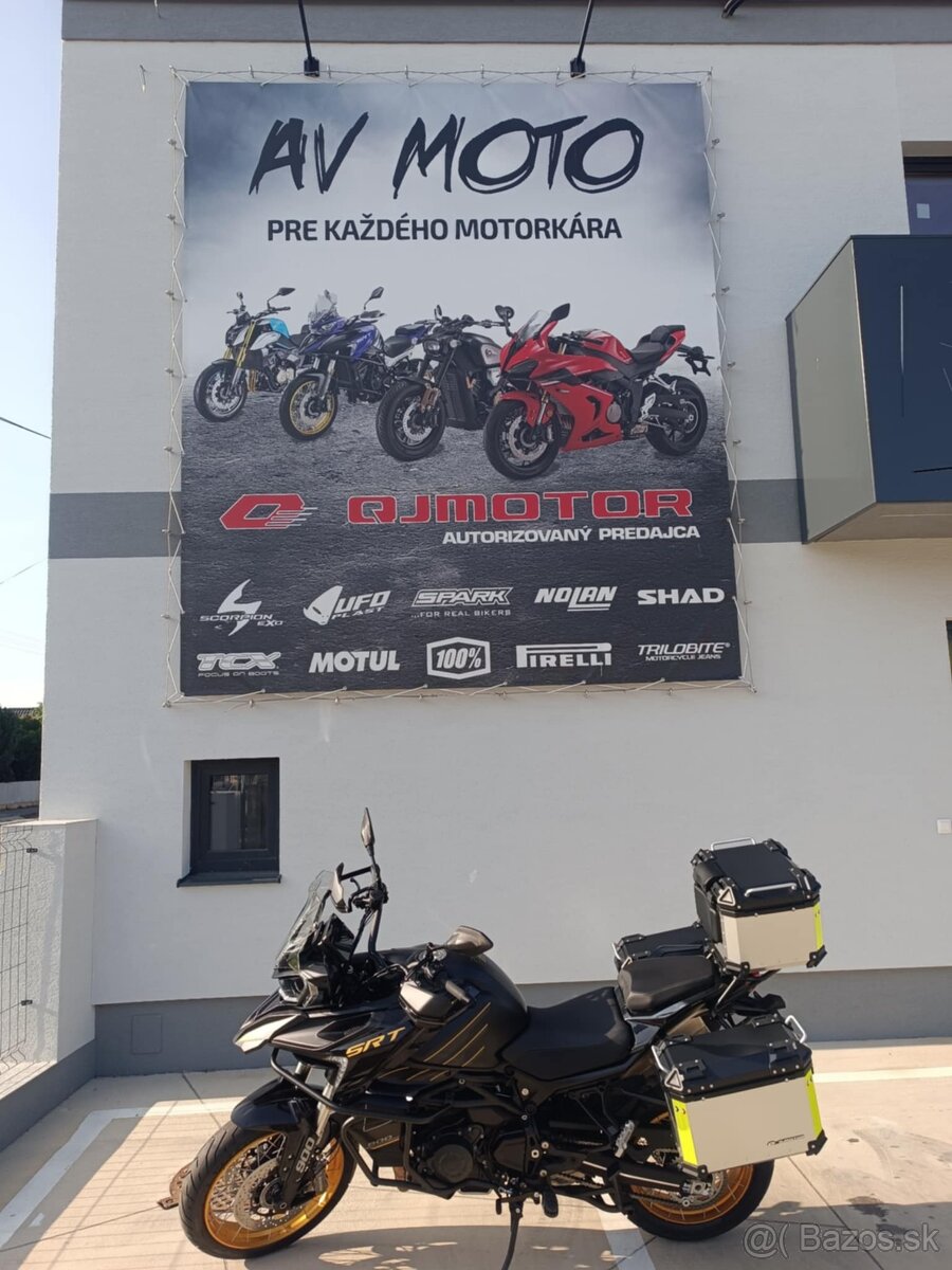 QJ MOTOR SRT900SX "2025"FULL VÝBAVA