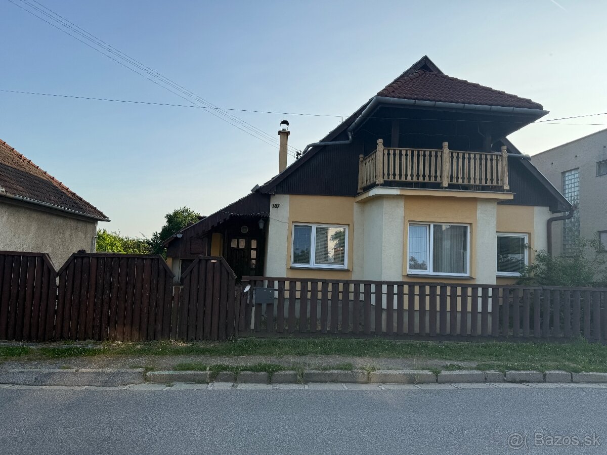 Rodinný Dom Hosťovce