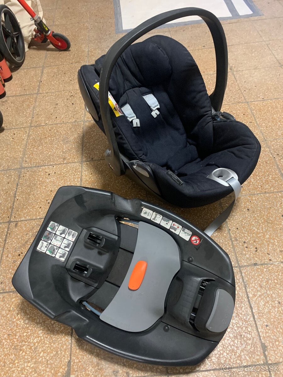 Autosedačka