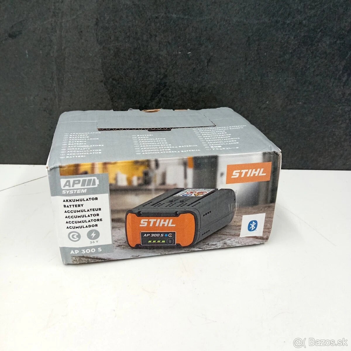 STIHL AP 300 S