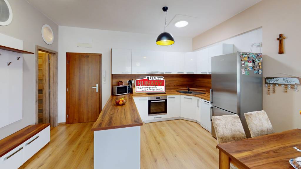 PREDANÉ  (78 m²) 3i NADŠTANDARDNÝ BYT S PARKOVANÍM