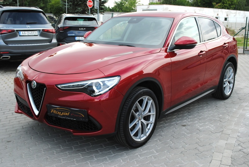 Alfa Romeo Stelvio 2.0 280k Benzín Q4 A/T⭐PREVERENÉ VOZIDLO⭐