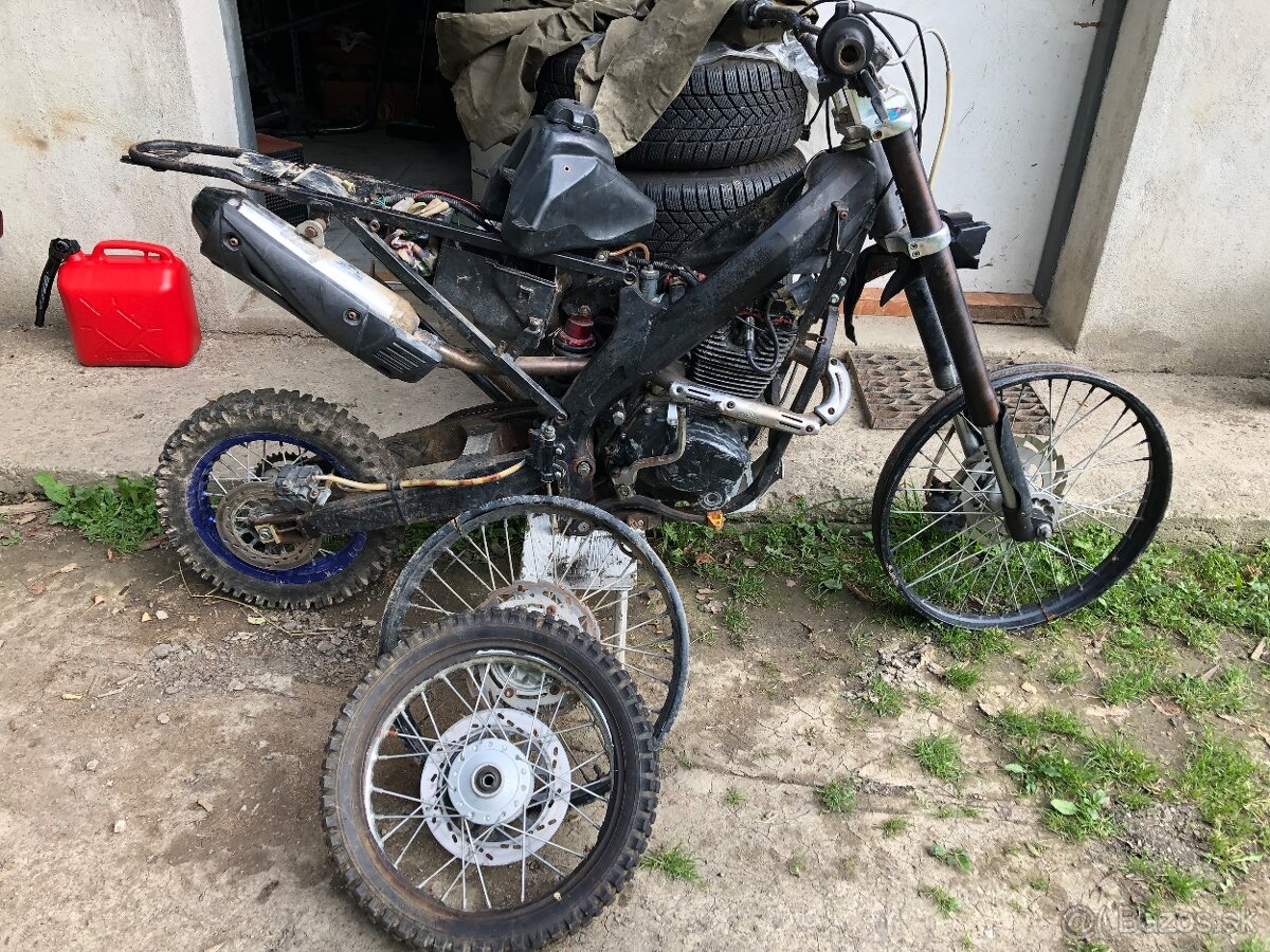 Dirtbike 250