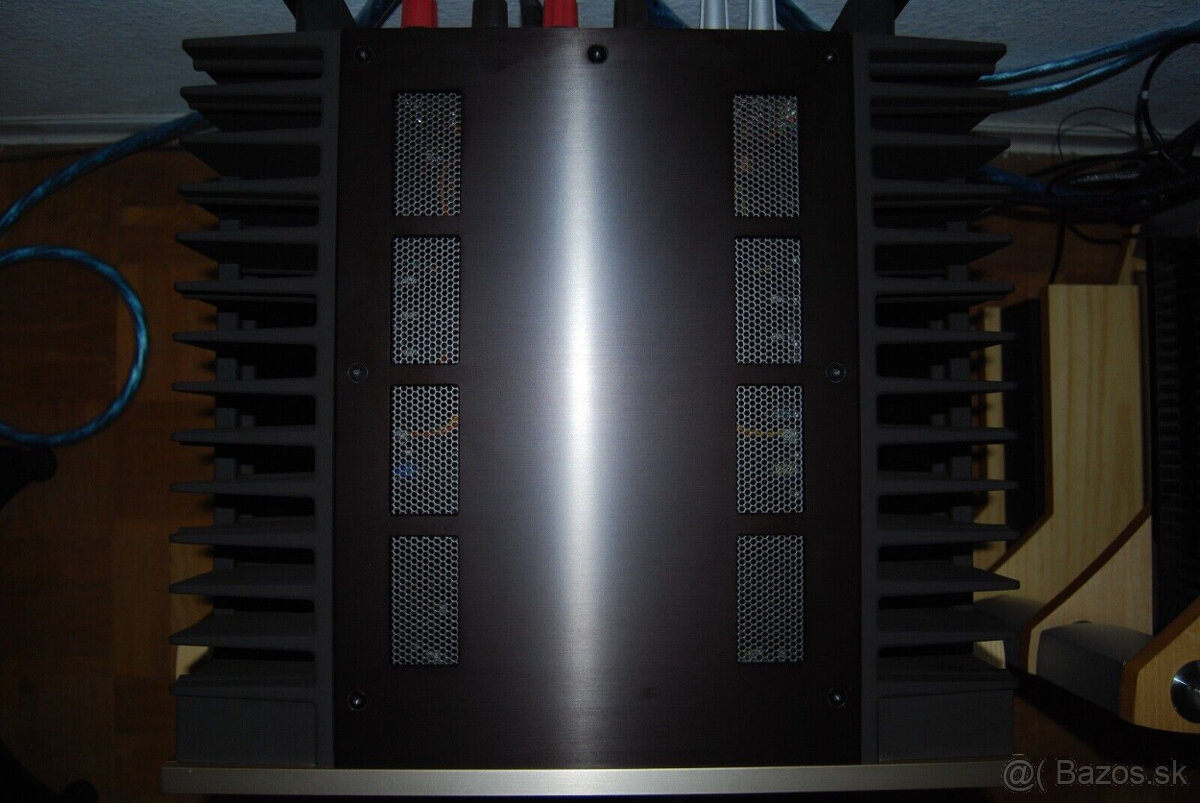 Accuphase A-48 ZOSILŇOVAČ VÝKONU