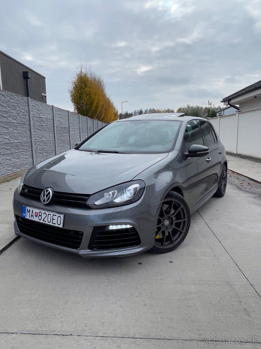 VW Golf R 4x4 2.0tsi -aj na splátky