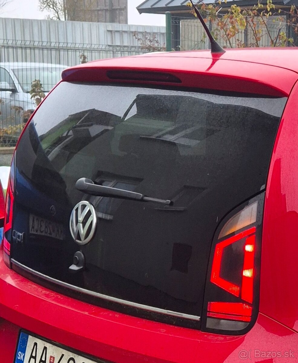 Kufrov dvere Vw Up