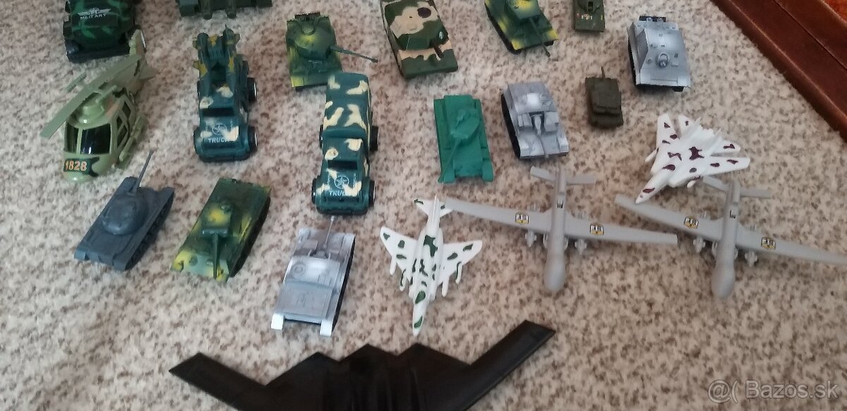 Auticka, tanky, lietadla