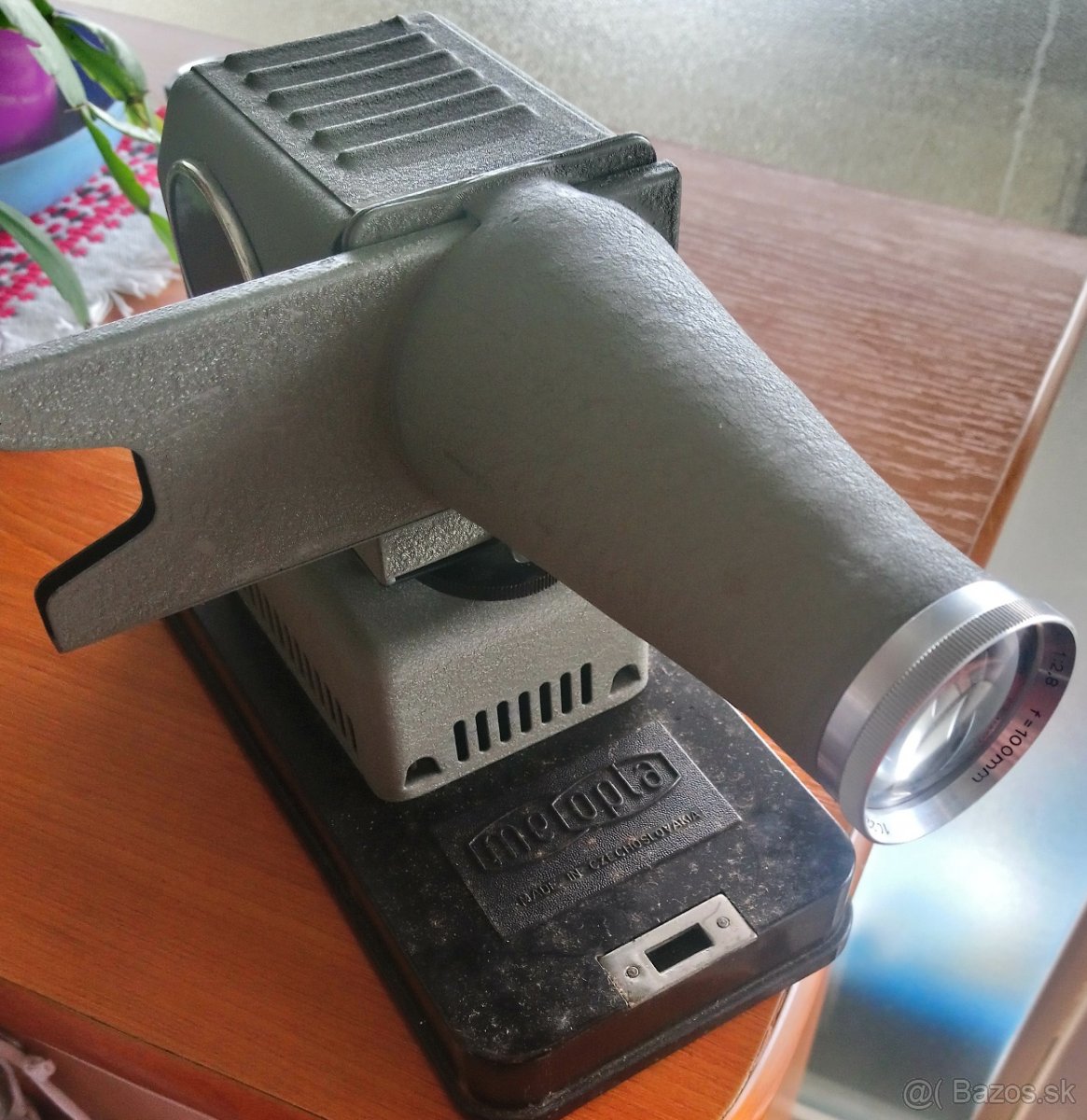 Premietačka diapozitívov Meopta typ 76102