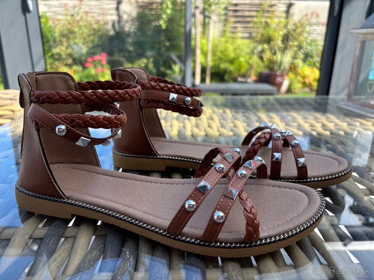 Sandále, 39