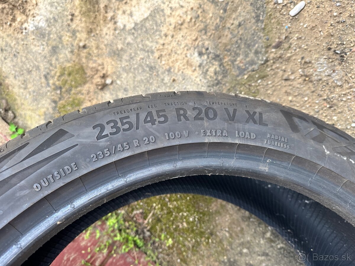 Pneu continental R20