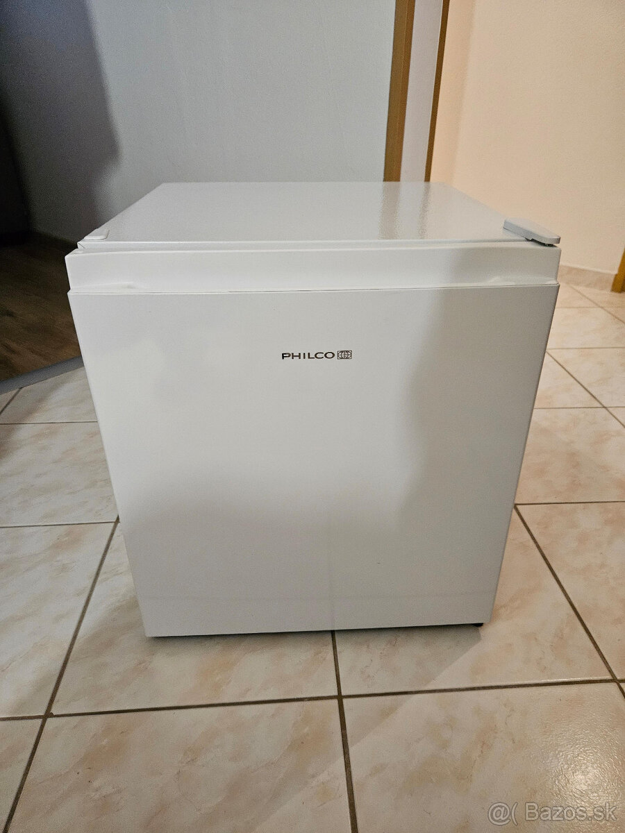 Mraznička / chladnička PHILCO PSF 34 E Cube