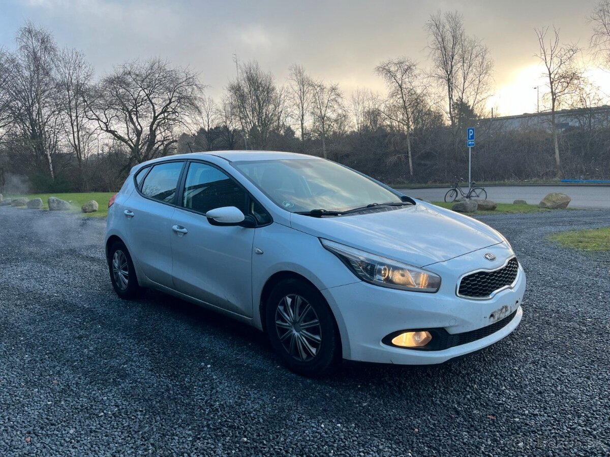 Diely Kia ceed 2012-2017