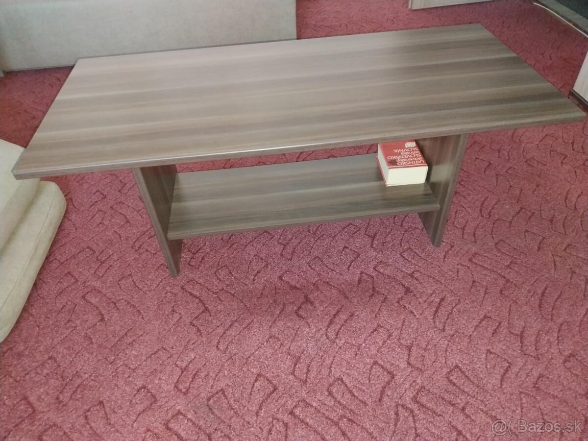 konferenčný stolík