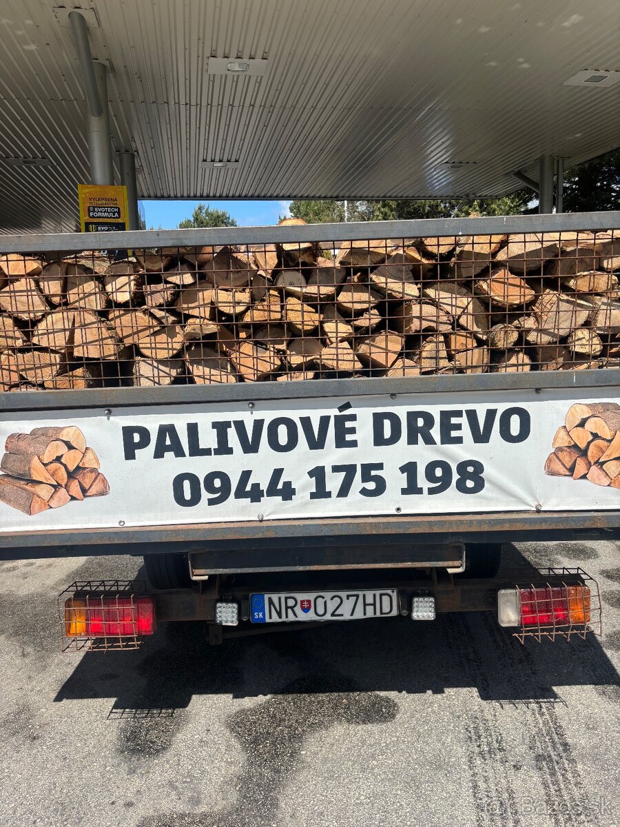 Štiepane palivove drevo