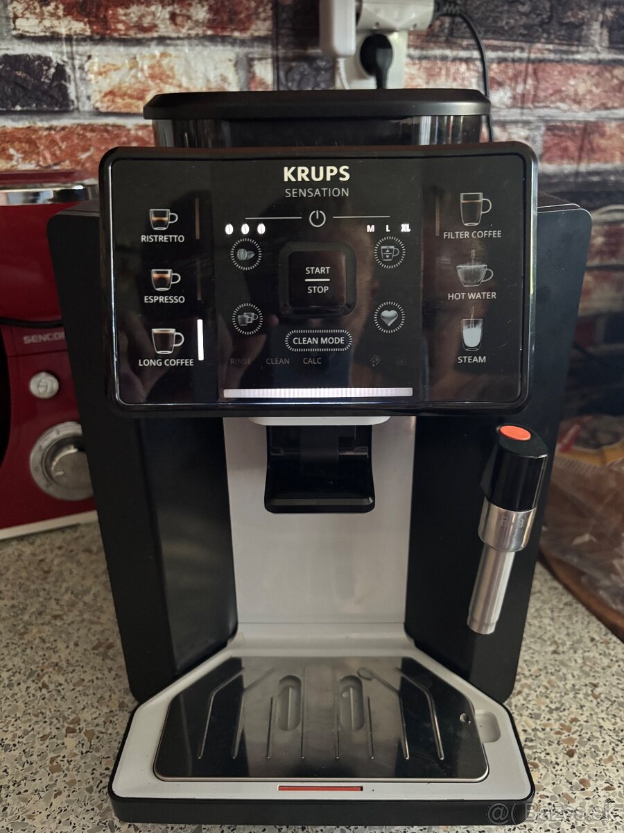 Automatický kávovar KRUPS Sensation EA910A10 Čierny