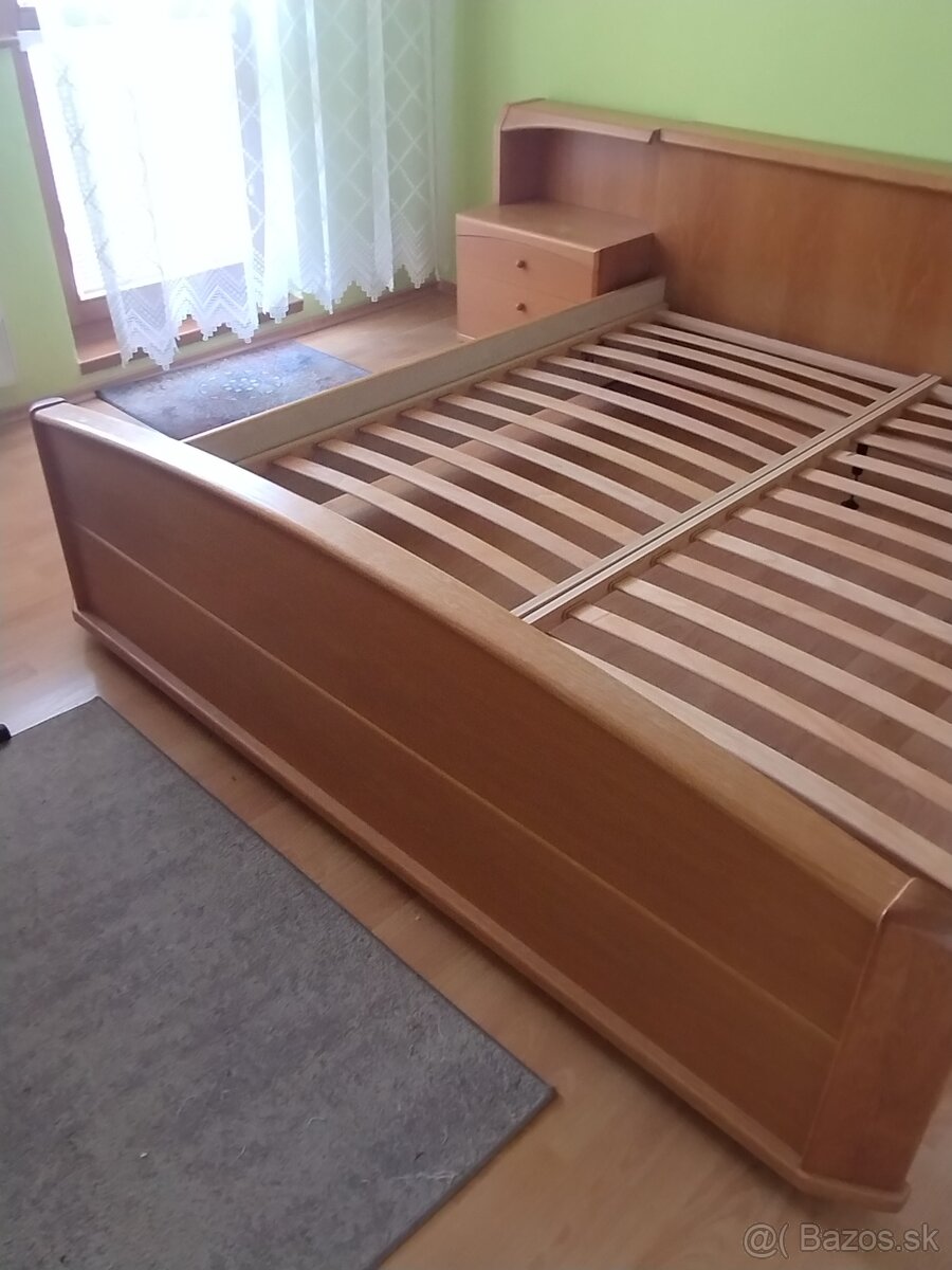 Manželská posteľ
