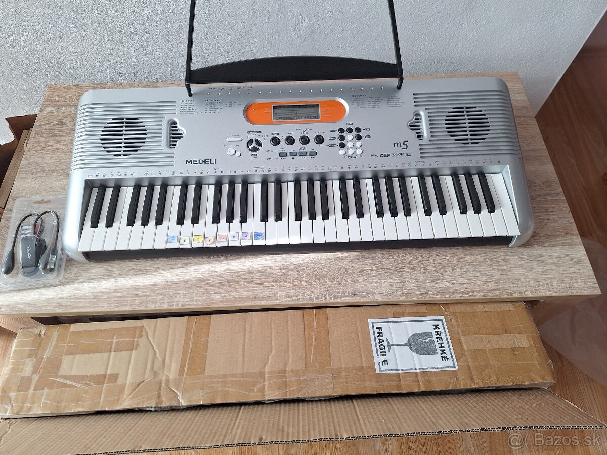 Keyboard klávesy medeli m5