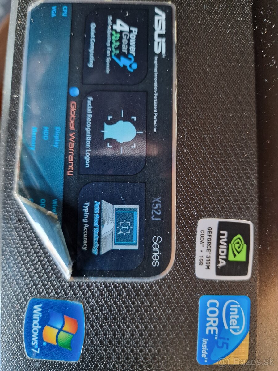 Starý Notebook Asus