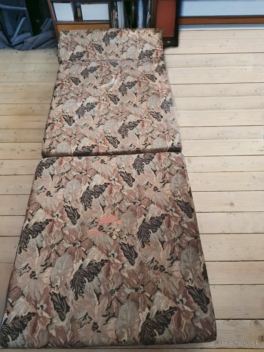 Predám dve rozkladacie kreslá