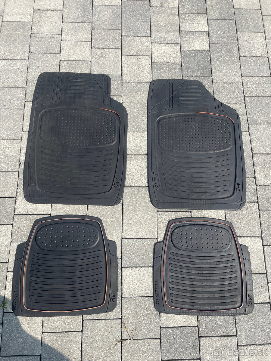 Gumové autokoberce CONDOR – sada 4 ks (predné + zadné)