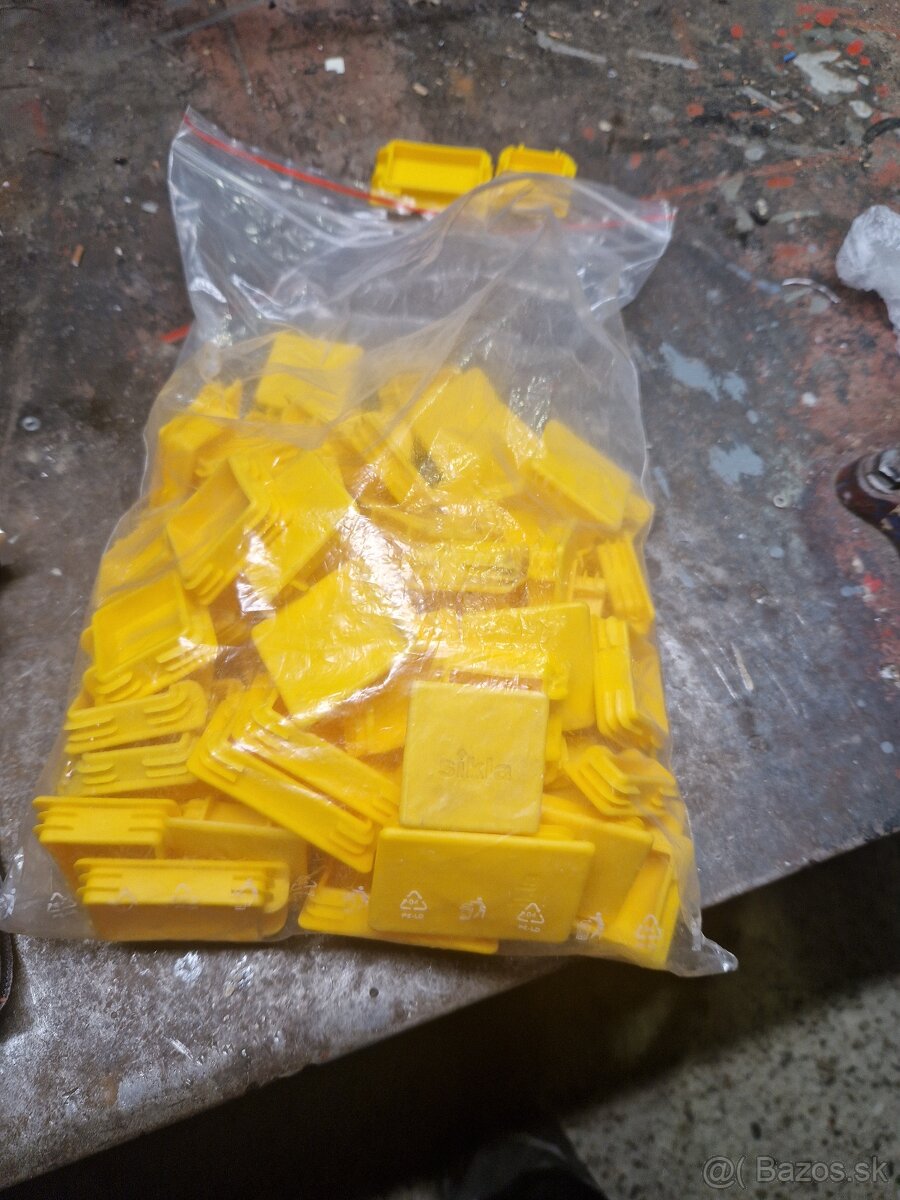 Darujem sikla zaslepky na profili