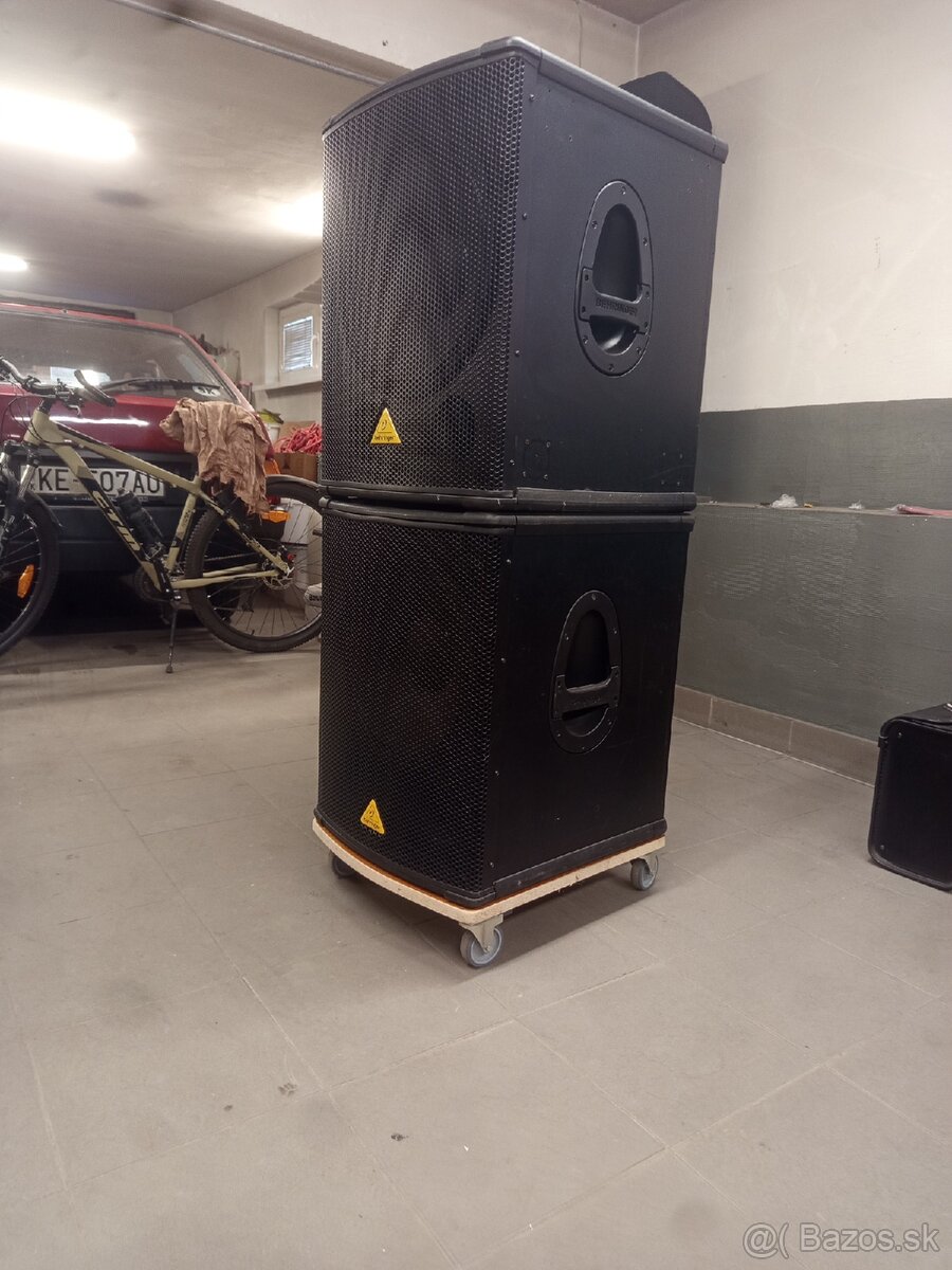 Predám 2× Subwoofere Behringer b1500d pro
