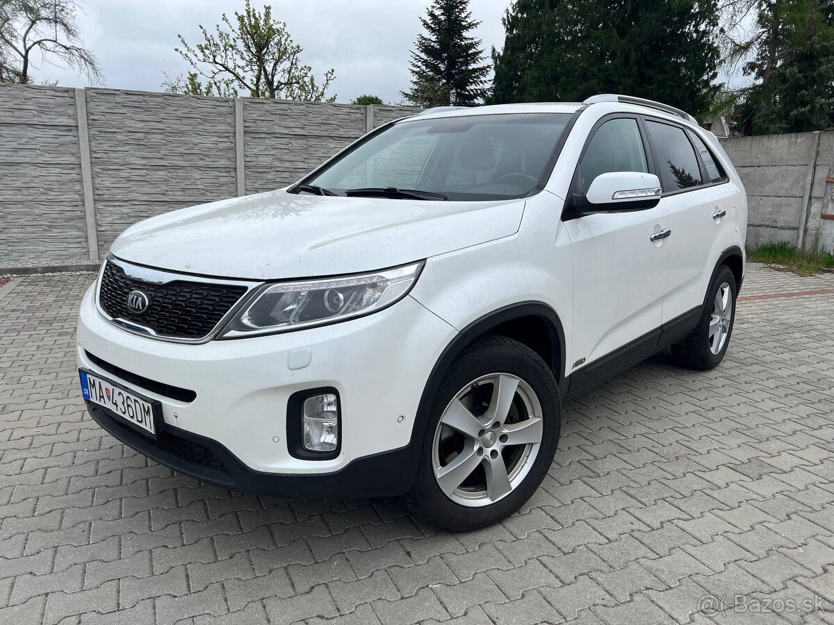 Predám KIA SORENTO 2,2crdi 7m AWD A/T (DPH)