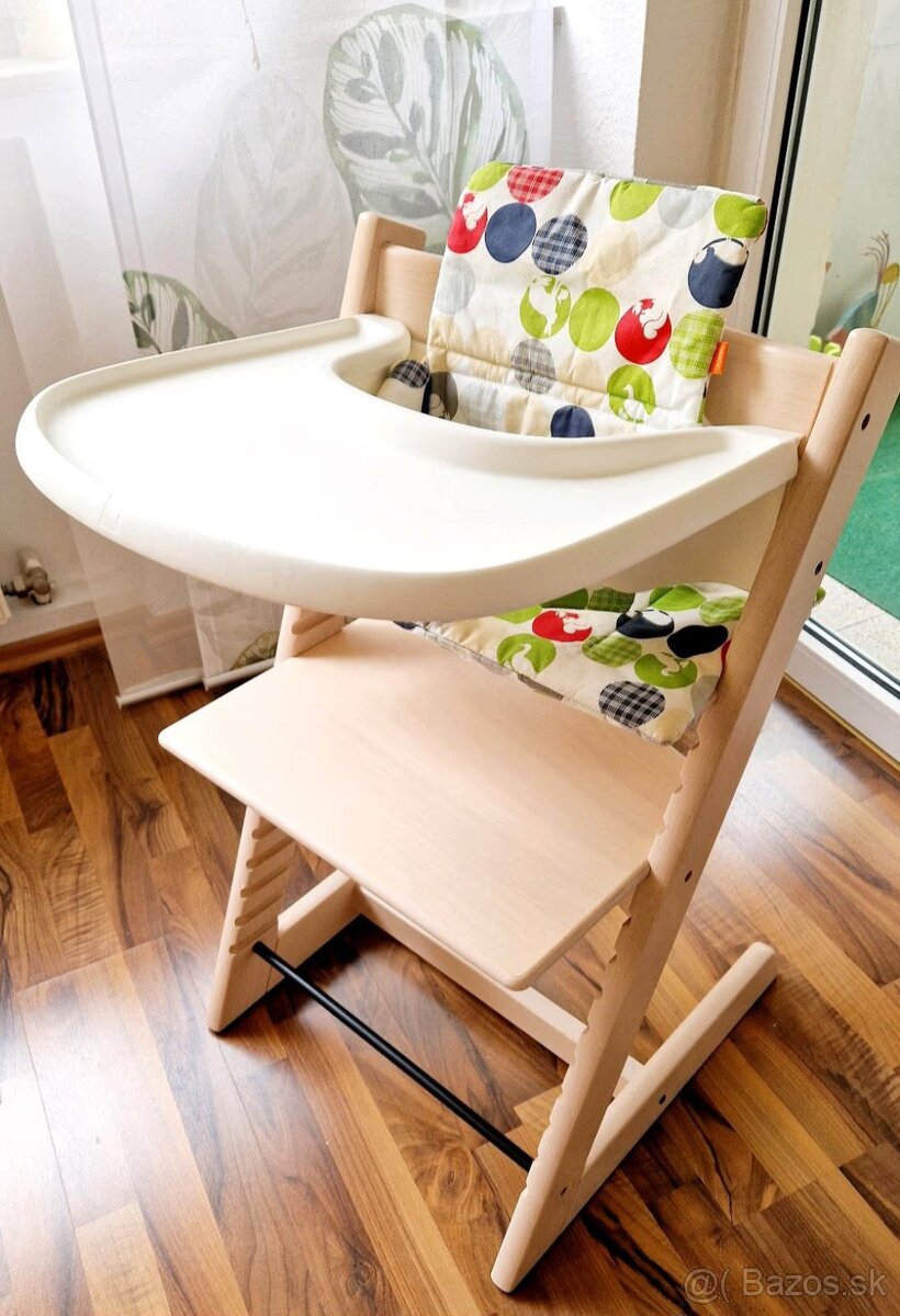 Jedalenska stolička stokke